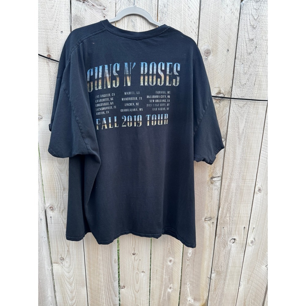 Worn Grunge Guns N' Roses Fall 2019 Tour Graphic T-Shirt XXXL Band Tee - Picture 2 of 5